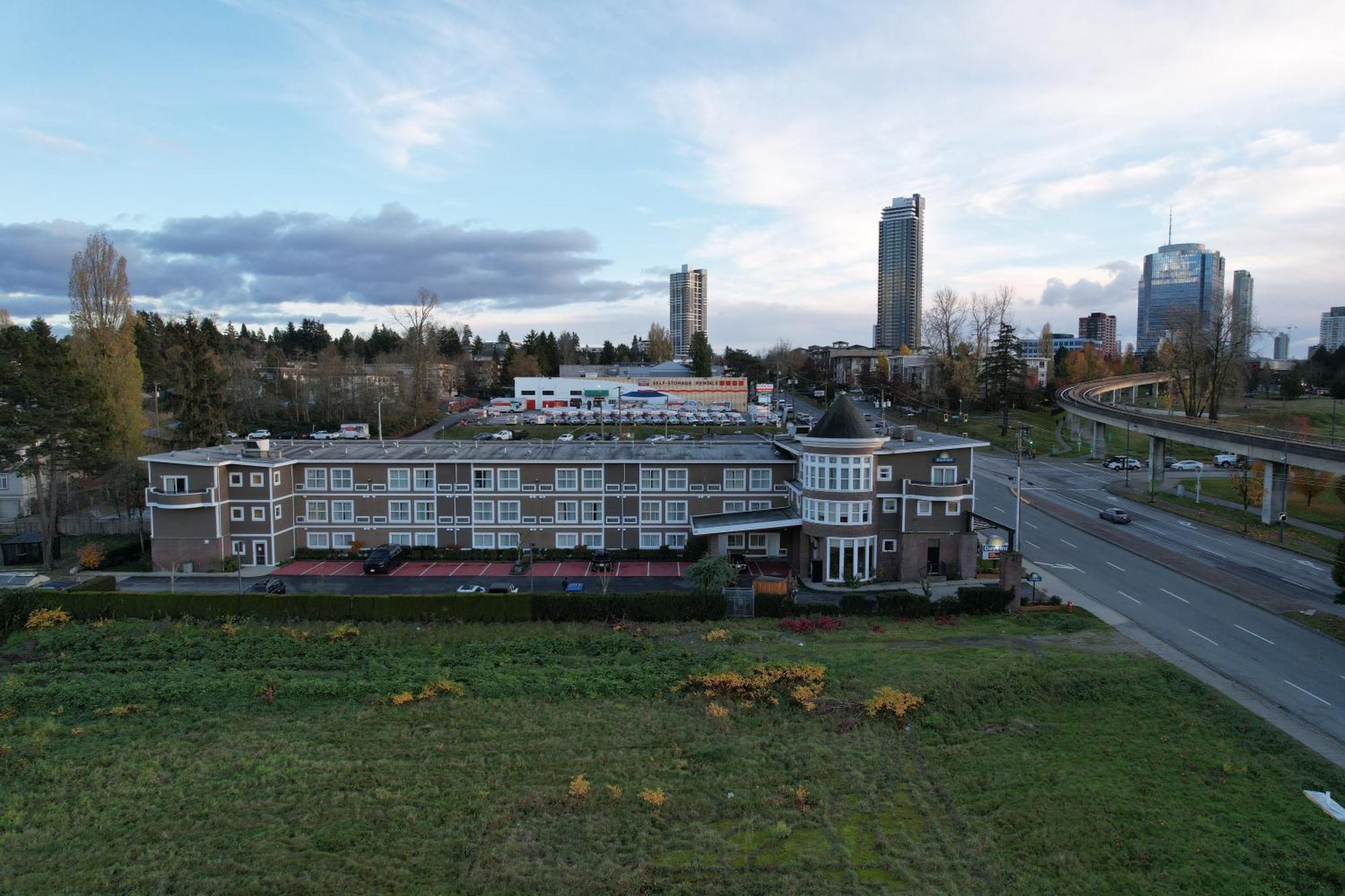 Days Inn By Wyndham Σάρρεϋ Εξωτερικό φωτογραφία